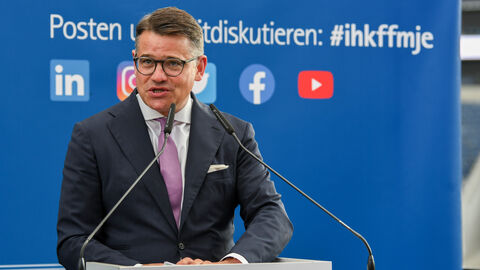 Ministerpräsident Rhein beim Jahresempfang der IHK in Frankfurt Ministerpräsident Rhein beim Jahresempfang der IHK in Frankfurt